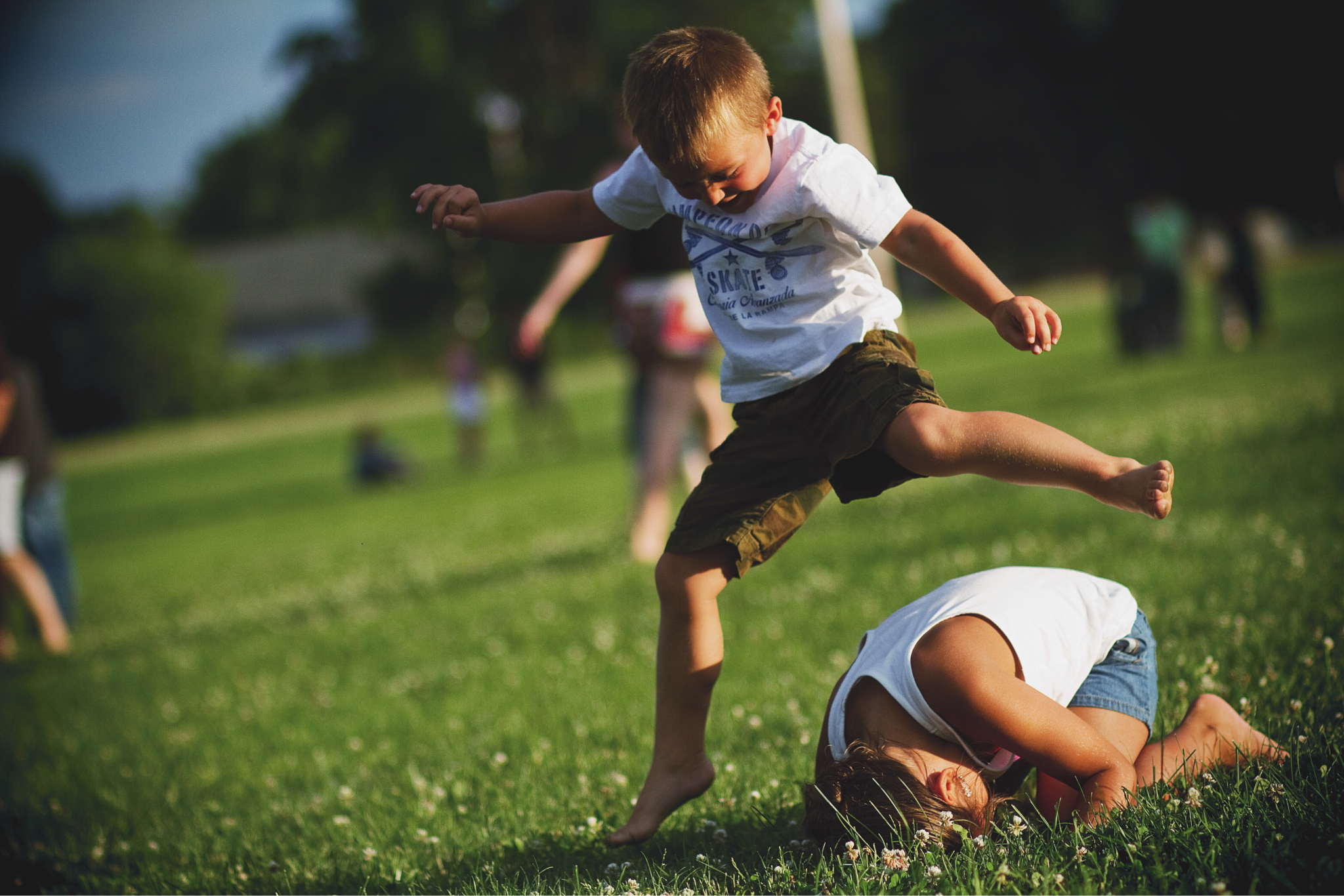 Kinderen spelen buiten in Oss